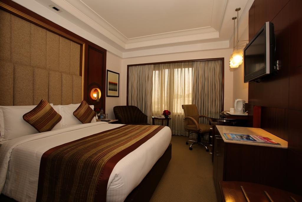 The Acura, Bmk Hotel Gurgaon Exterior photo